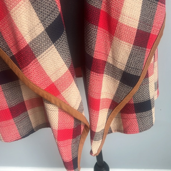 🍁Long sleeveless vest- great accessory for your fall/winter wardrobe - Picture 3 of 5